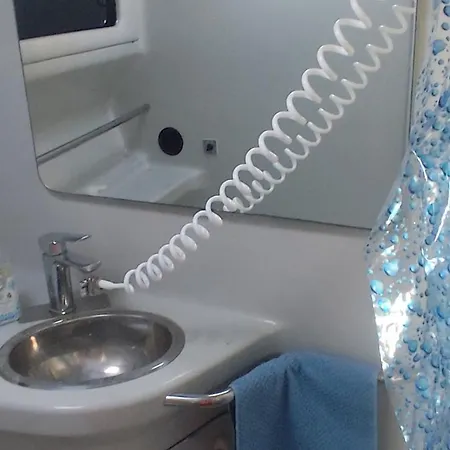 Marina Yatch Hotel en barco Lisboa