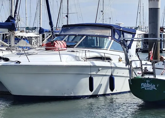 بوتيل Marina Yatch *